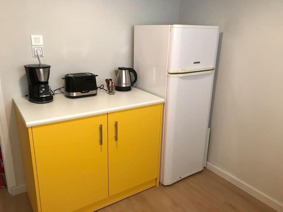 Kyparissia Cozy Flat - 5Mins Walking From Beach Apartment Bagian luar foto